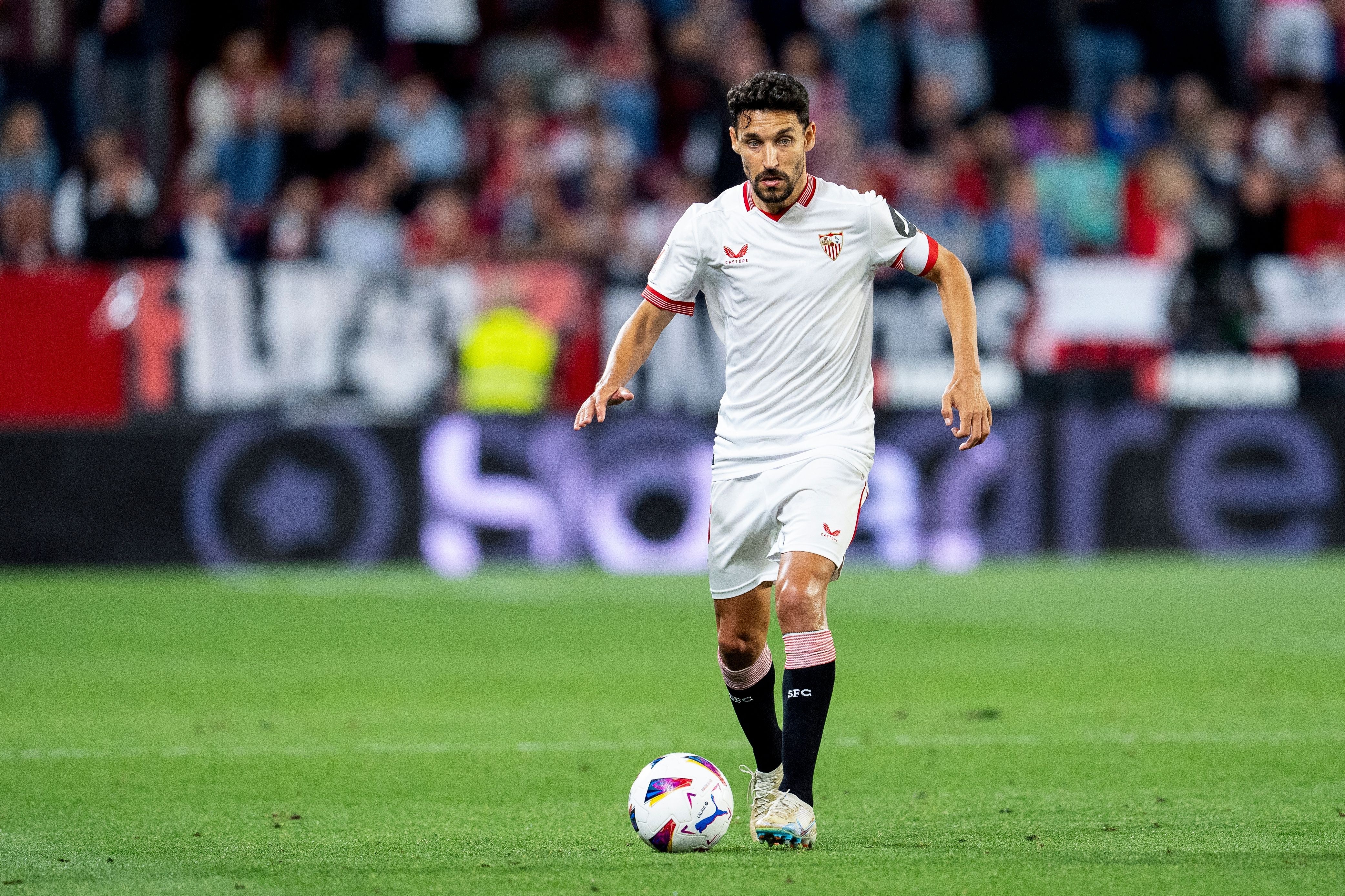 开云体育APP-包含西甲：皇马4-2战胜塞维利亚，莫拉塔梅开二度的词条