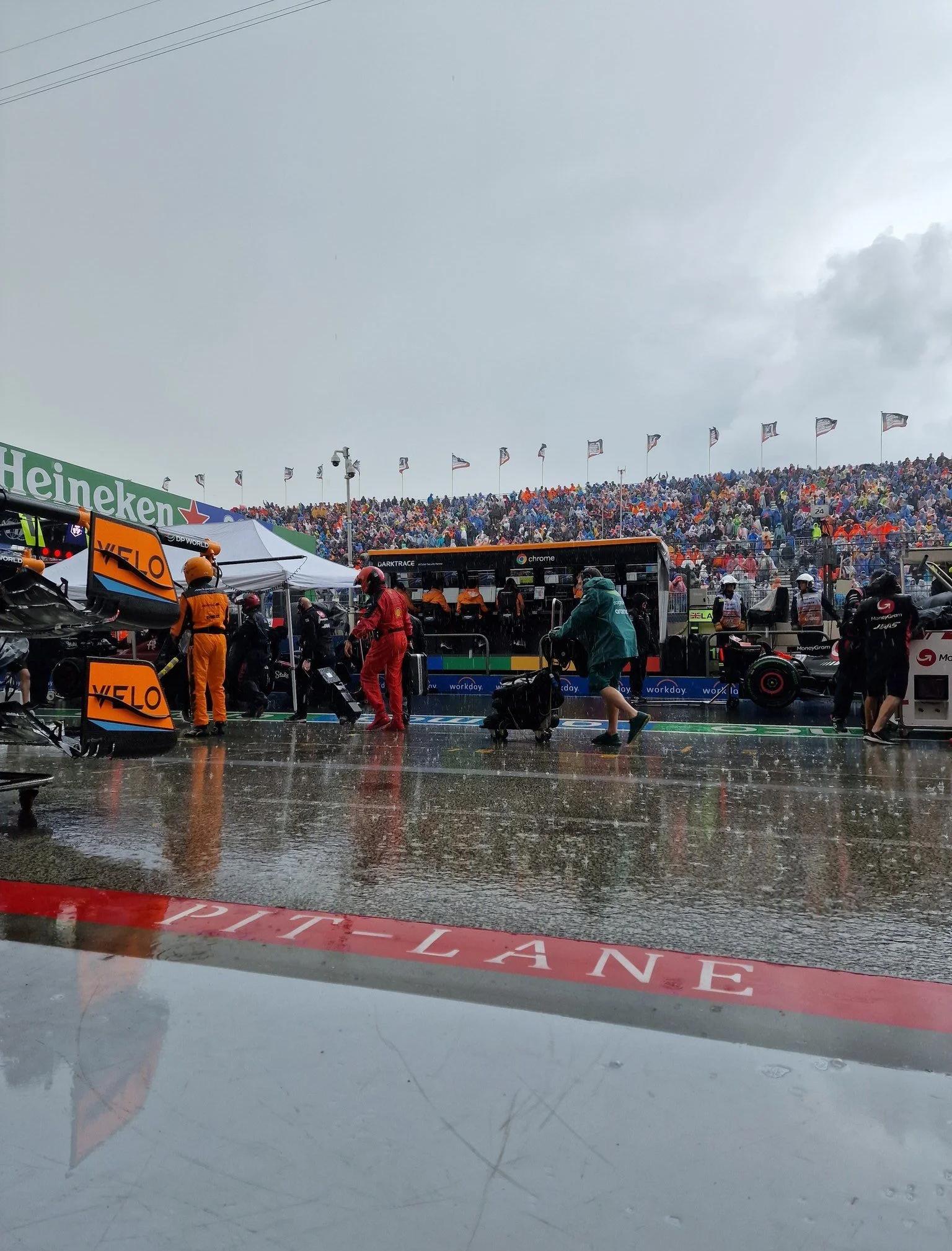 包含车手背后:训练、策略与挑战的词条 包含车手背后:训练、策略与挑战的词条